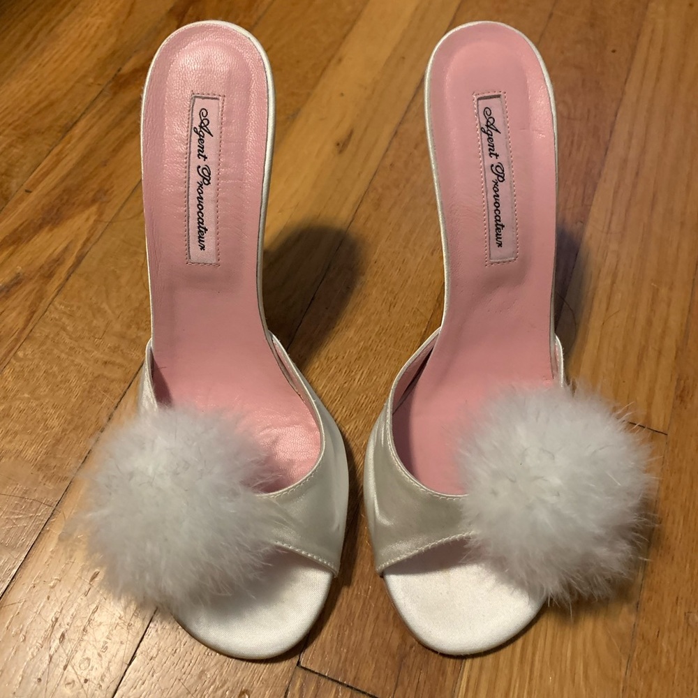 Agent Provocateur white Lingerie heels